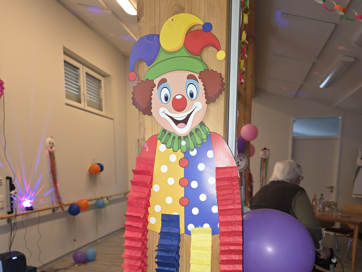 Dekoration am Balken ein Clown
